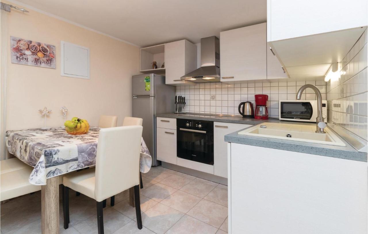 Gorgeous Home In Zadar With Wifi Екстериор снимка