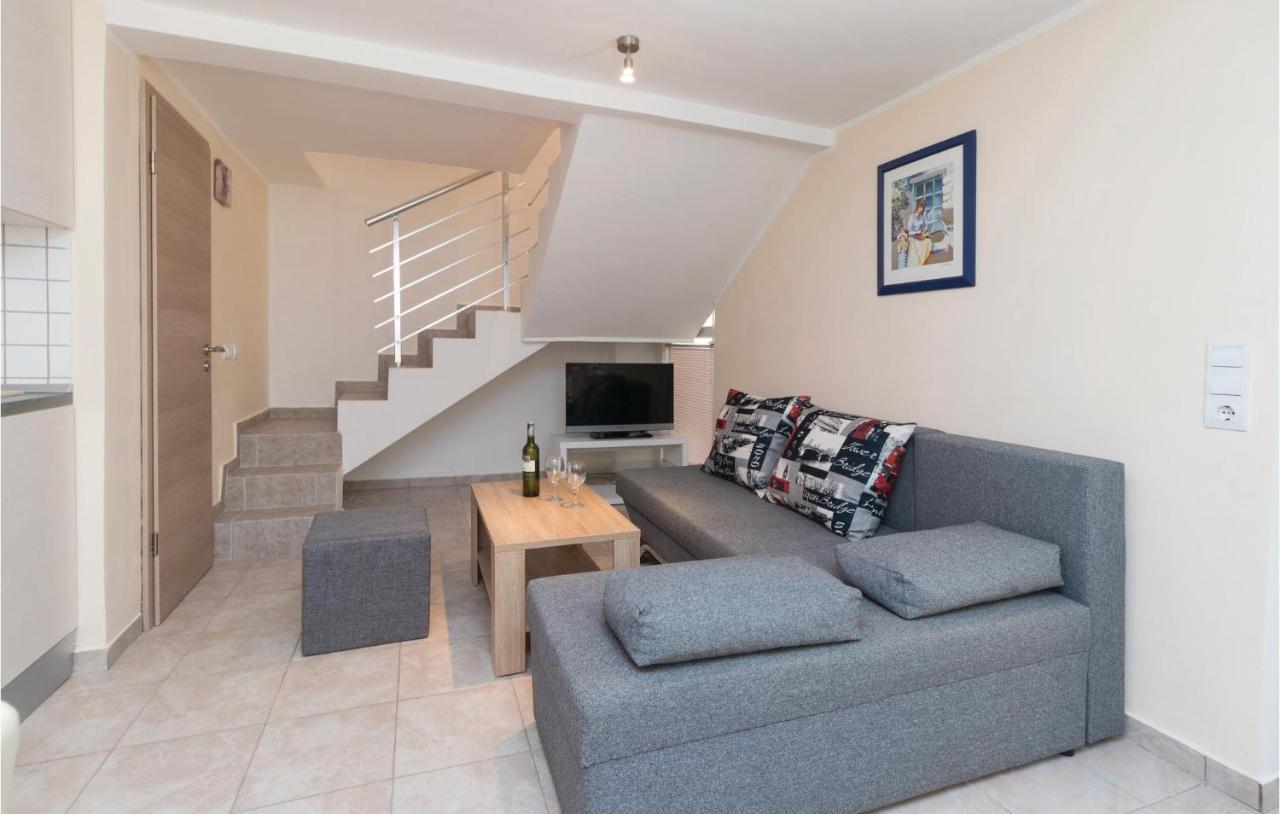 Gorgeous Home In Zadar With Wifi Екстериор снимка