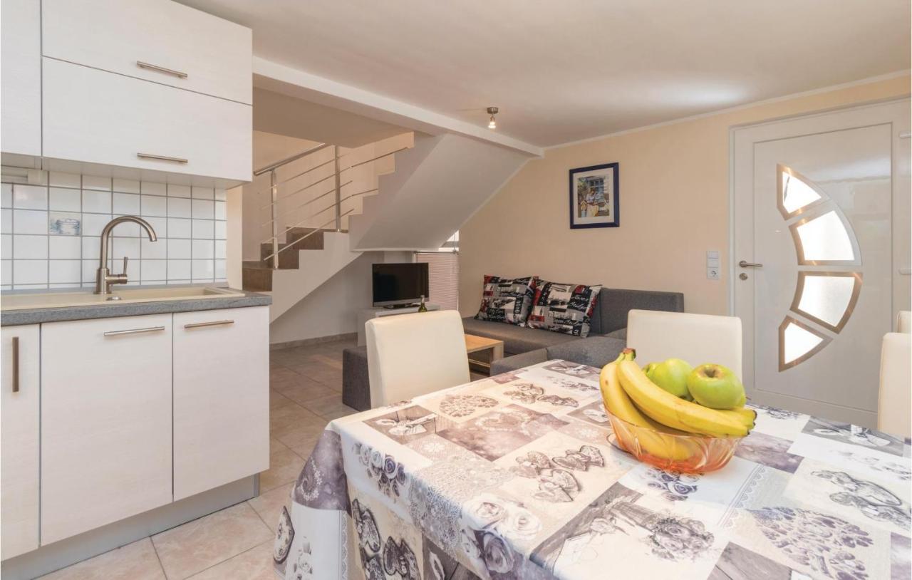 Gorgeous Home In Zadar With Wifi Екстериор снимка