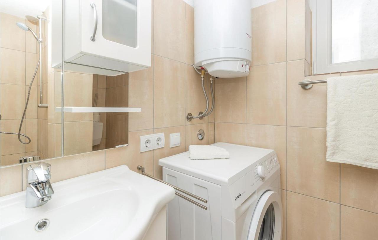Gorgeous Home In Zadar With Wifi Екстериор снимка